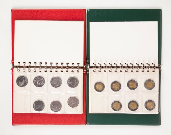 Lotto di 3 classificatori con monete di metallo vile della Repubblica Italiana, San Marino e Vaticano