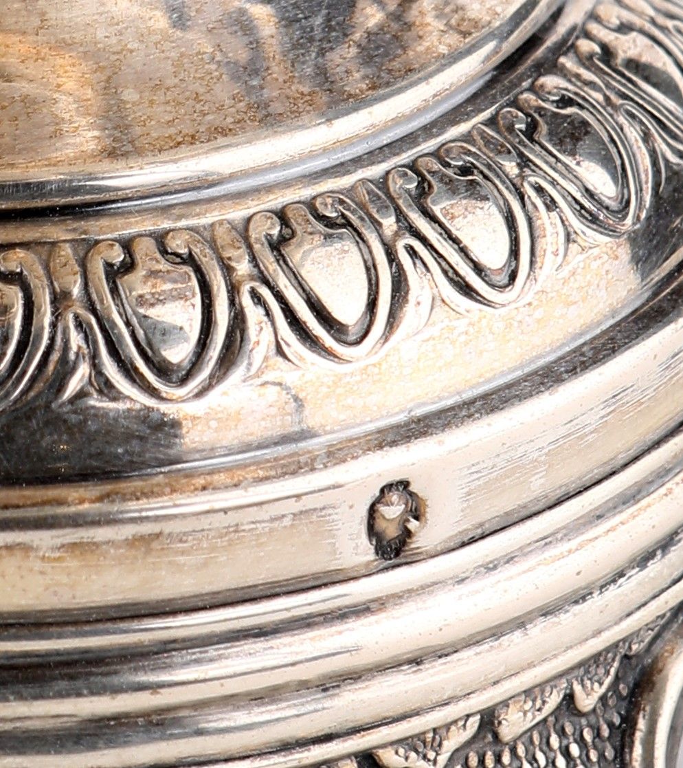 Zuccheriera Biansata in Argento con Coperchio, Francia, XIX Secolo