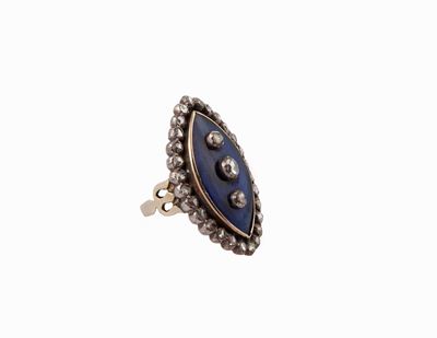 Anello Antico a Marquise in Oro, Argento, Diamanti e Smalti