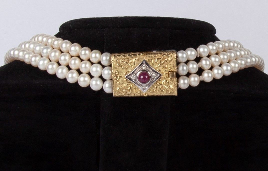 Demiparure di Bracciale e Collana in Perle, Oro con Rubini e Brillanti
