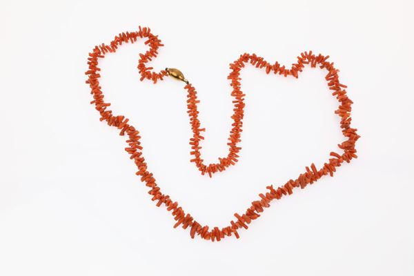 Collana in corallo antico