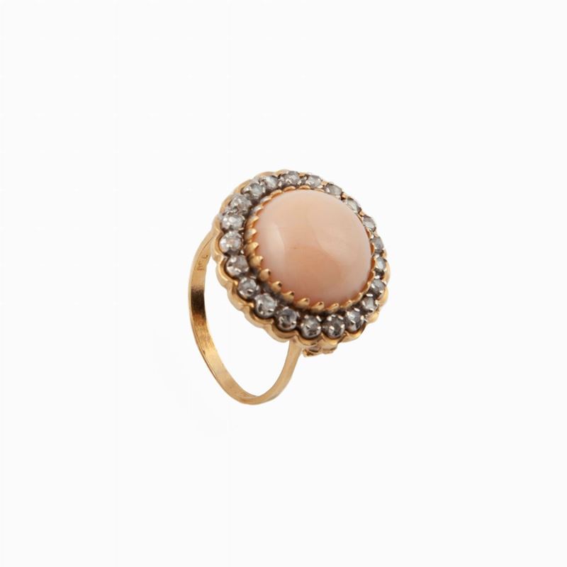 Anello in Oro,corallo e Diamanti