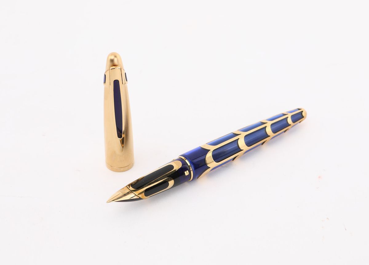 Waterman Edson Boucheron - Penna Stilografica con Struttura in Oro Giallo 18 Kt e Resina Blu. Spe...
