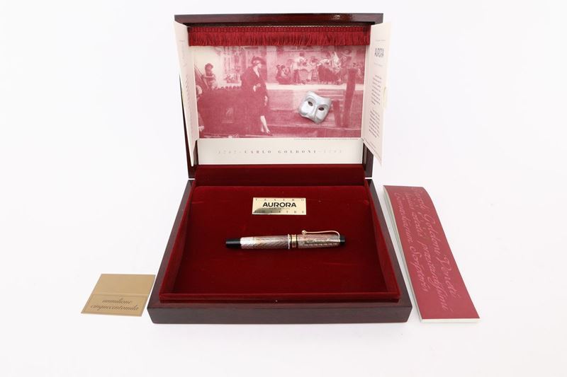 Aurora Serie Teatro Carlo Goldoni 200° - Penna Stilografica in Argento 925/000 con Particolari Pl...