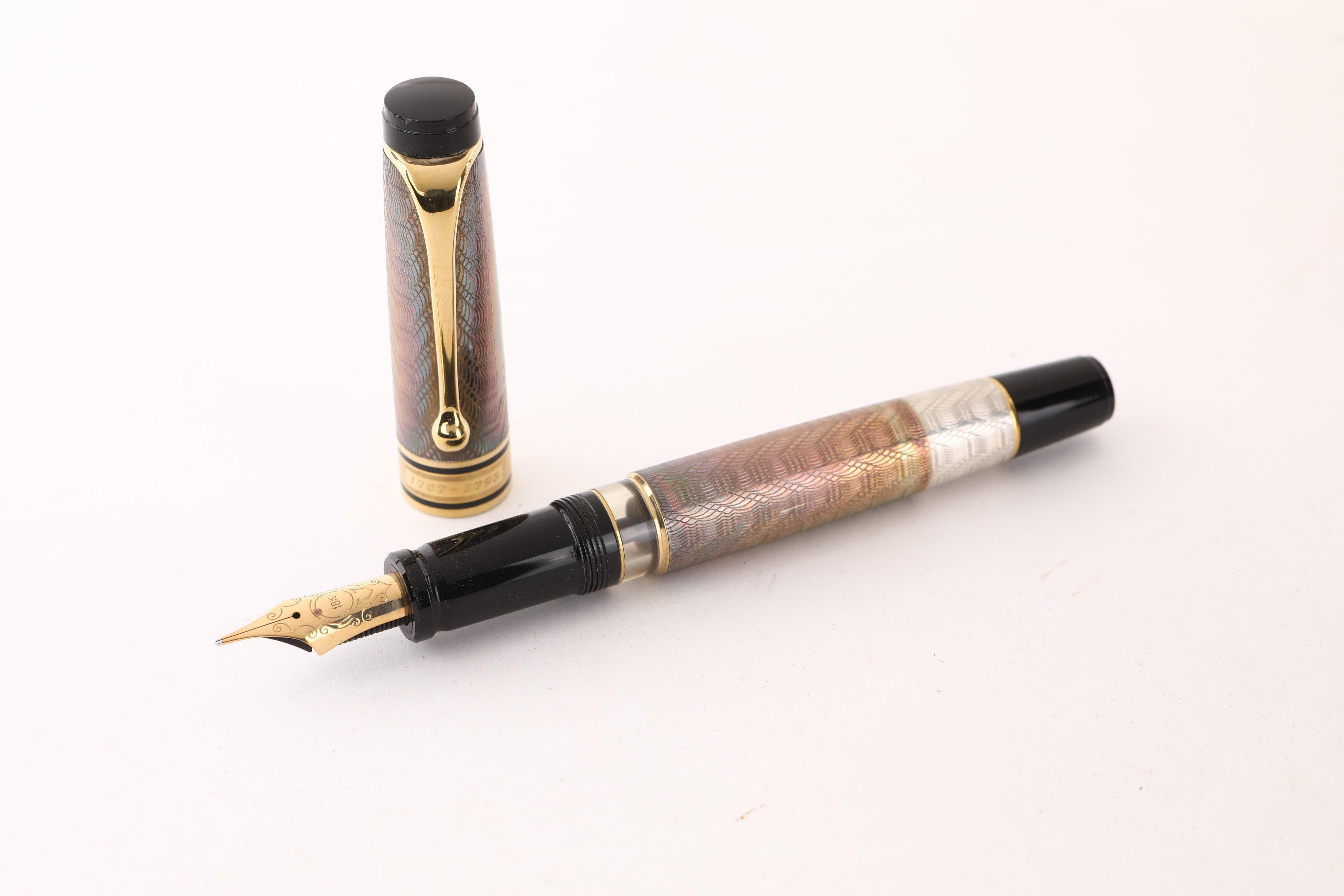 Aurora Serie Teatro Carlo Goldoni 200° - Penna Stilografica in Argento 925/000 con Particolari Pl...
