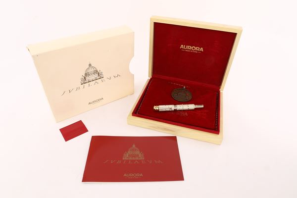 Aurora Jubilaeum - penna stilografica in lacca con finiture in metallo dorato