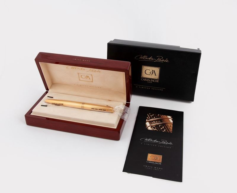 Caran D'ache Collection Privèe - Penna Stilografica in Metallo Placcato in Oro 23kt