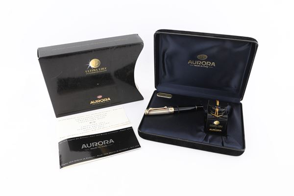 Aurora Ultima Lira - penna stilografica in vernice con cappuccio in argento 925 e terminale in oro 18kt