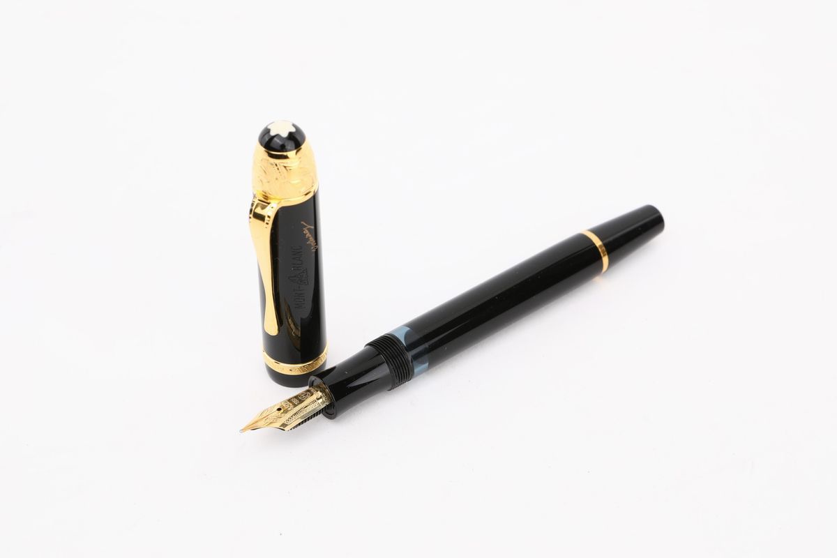 Montblanc Meisterstuck Voltaire - Penna Stilografica in Vernice con Particolari in Argento 925 Do...