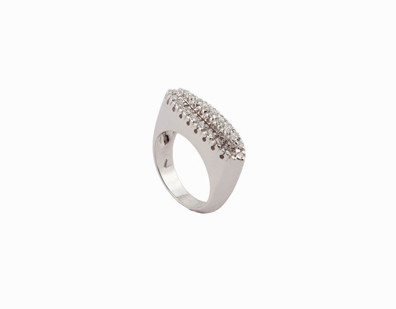 Anello a Fascia in Oro e Brillanti