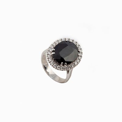 Anello di Linea Classica in Oro con Zaffiro e Brillanti
