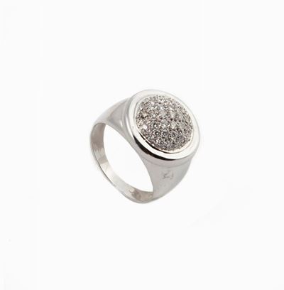 Anello Chevalier in Oro e Pavè di Diamanti