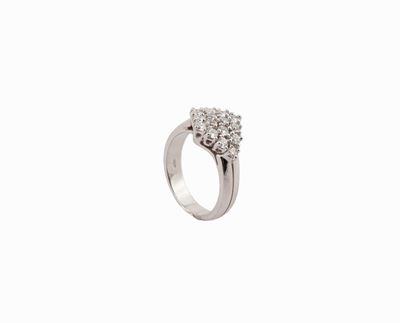Anello a Rombo in Oro e Brillanti