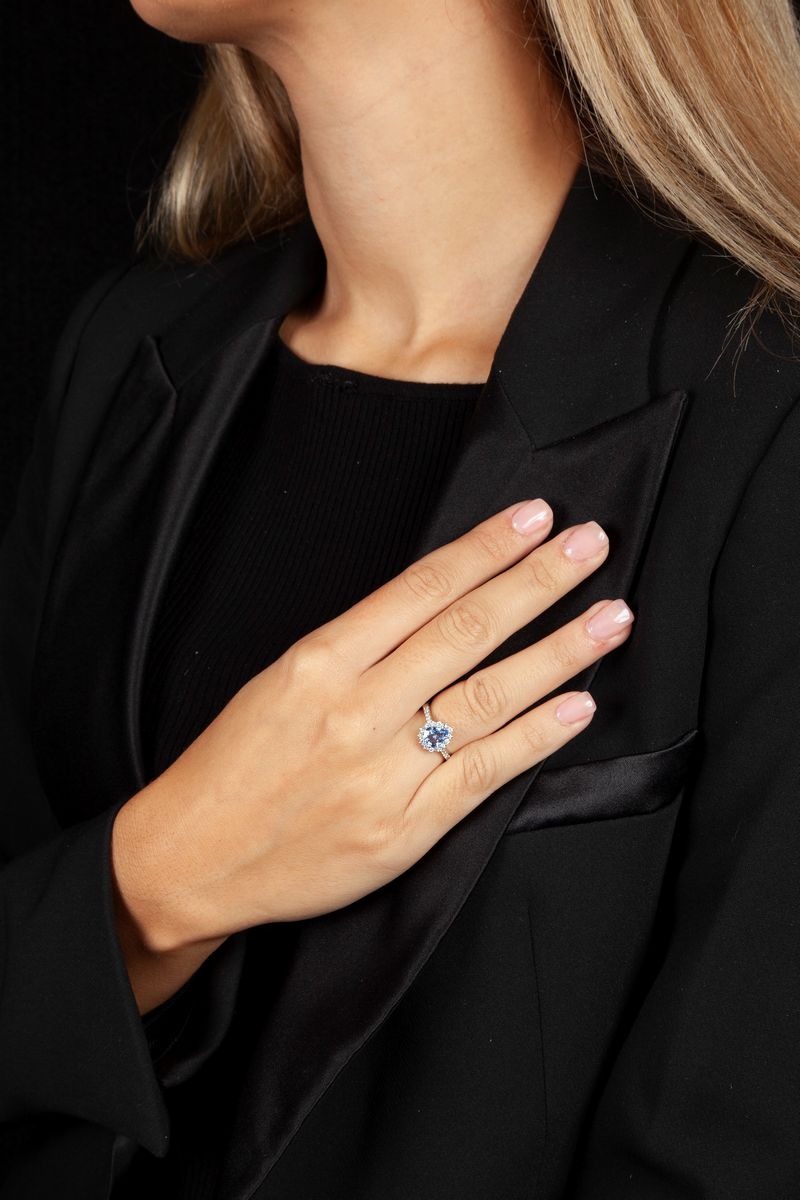 Anello a Goccia in con Zaffiro e Brillanti