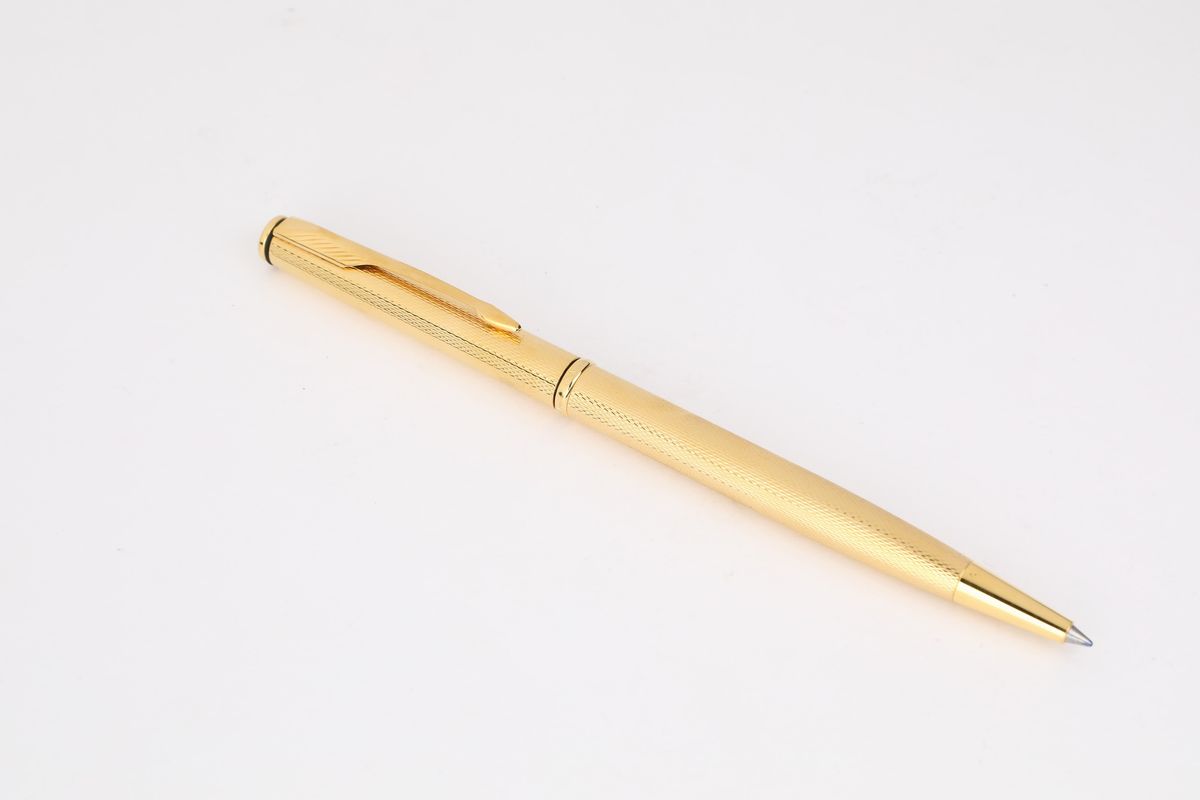 Parker Sonnet III a - Penna a Sfera in Metallo Placcato Oro