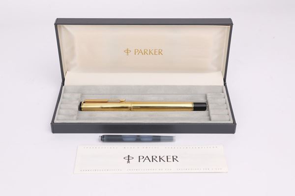 Parker Insignia - Penna stilografica in metallo dorato