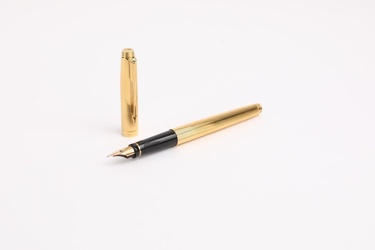 Parker Sonnet Iiq - Penna Stilografica in Metallo Placcato Oro