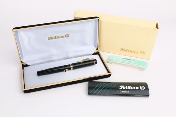 Pelikan 250M Linea Revival - Penna stilografica in vernice e metallo dorato