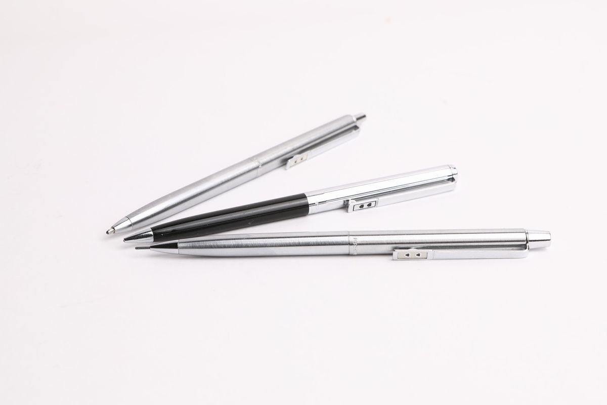 Paper Mate - Penna a Sfera e Portamine in Acciaio