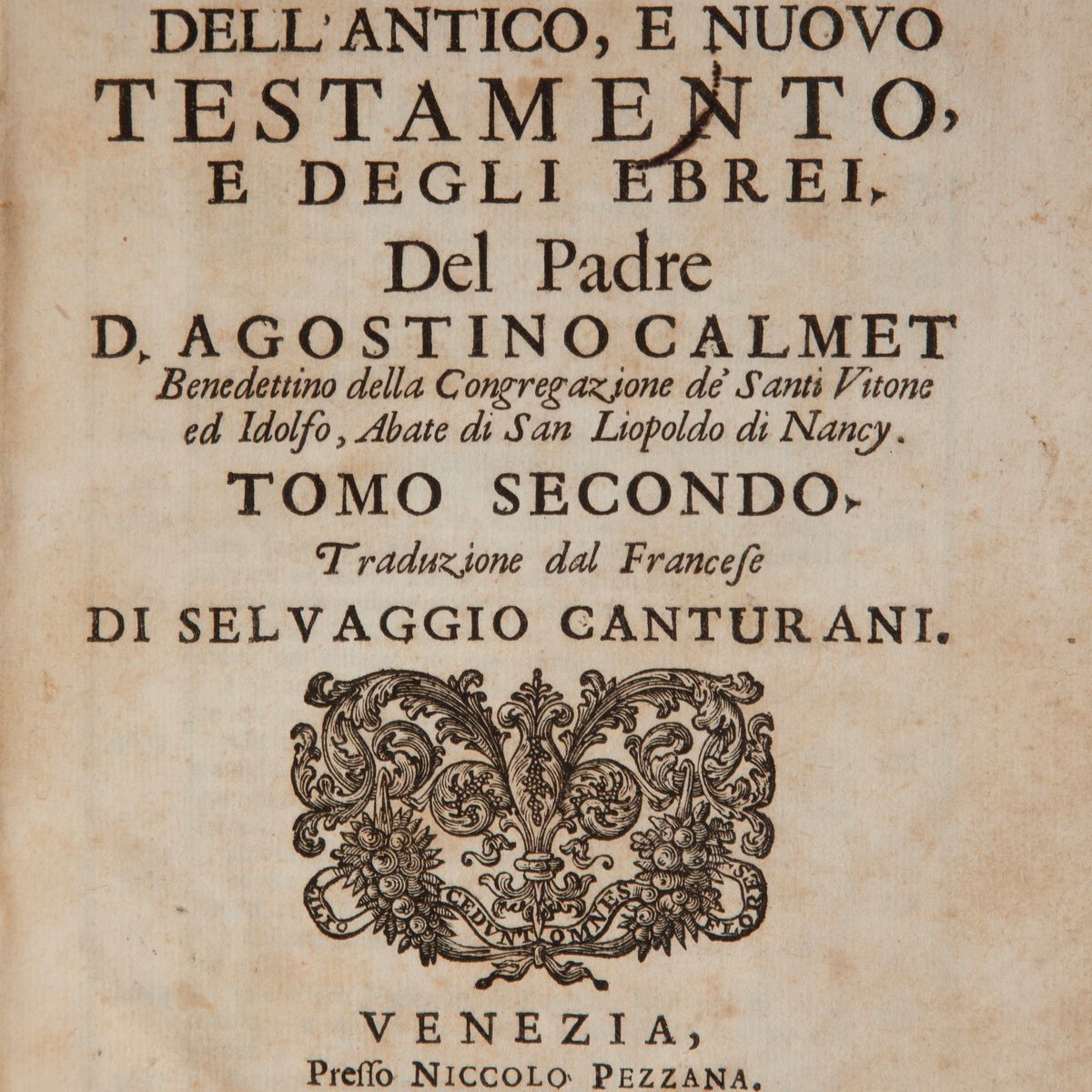 Lotto di Quattro Volumi del XVIII Secolo con Legature in Pergamena