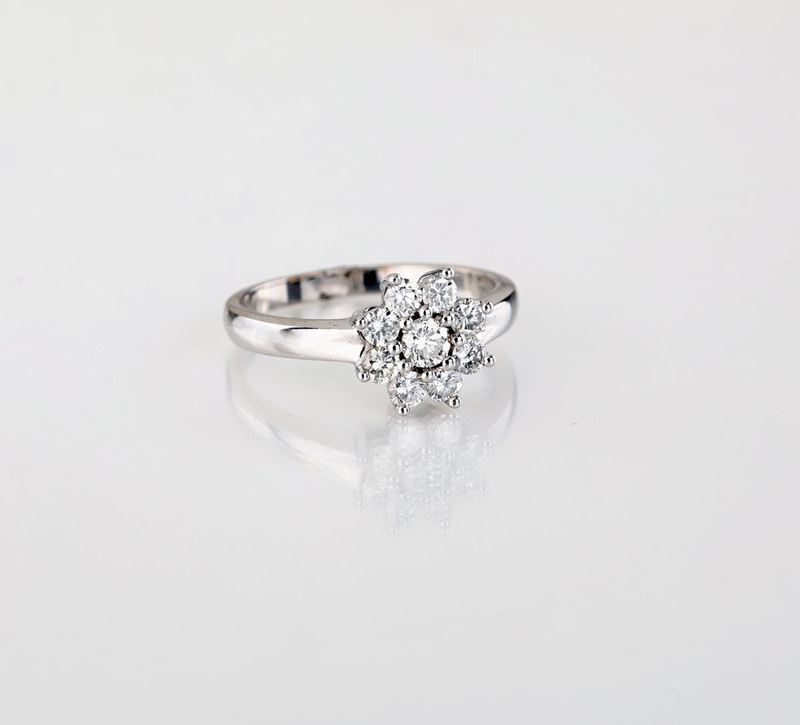 Anello a Fiore in Oro e Brillanti