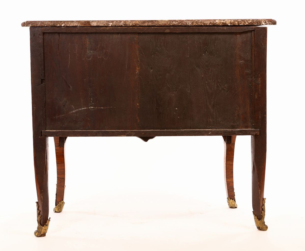 Cassettone Legno di Rosa Disposto a Spina di Pesce, Francia, Epoca Napoleone III