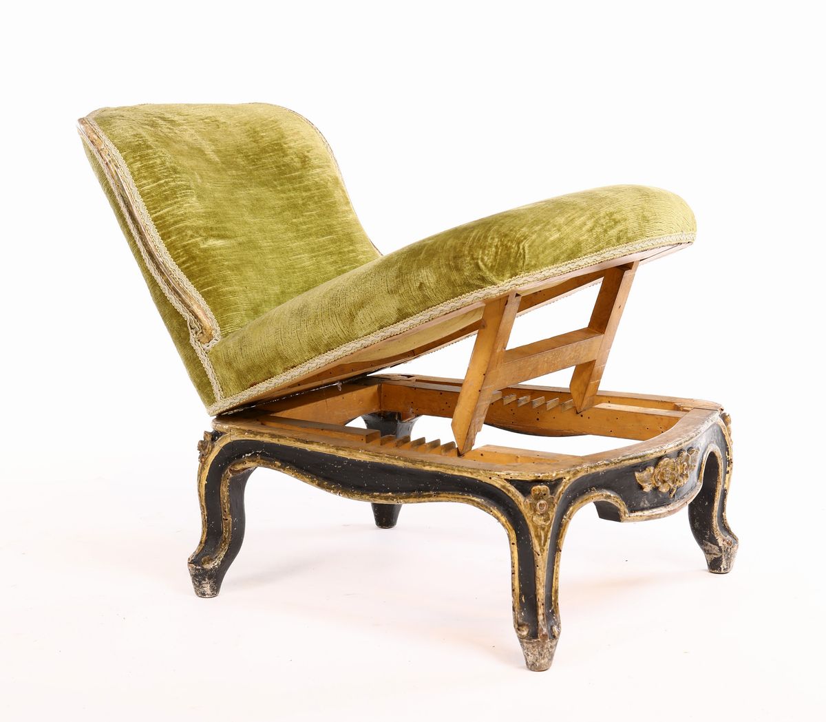 Poltroncina Bassa in Legno Laccato Nero e Oro, Italia Meridionale, XVIII/XIX Secolo
