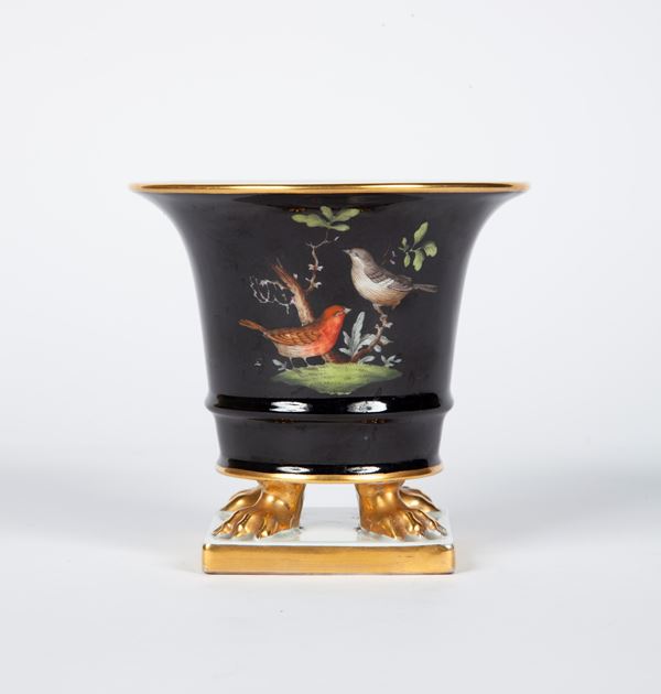 Cache-pot in porcellana, Ungheria, manifattura di Herend, decoro Rothschild