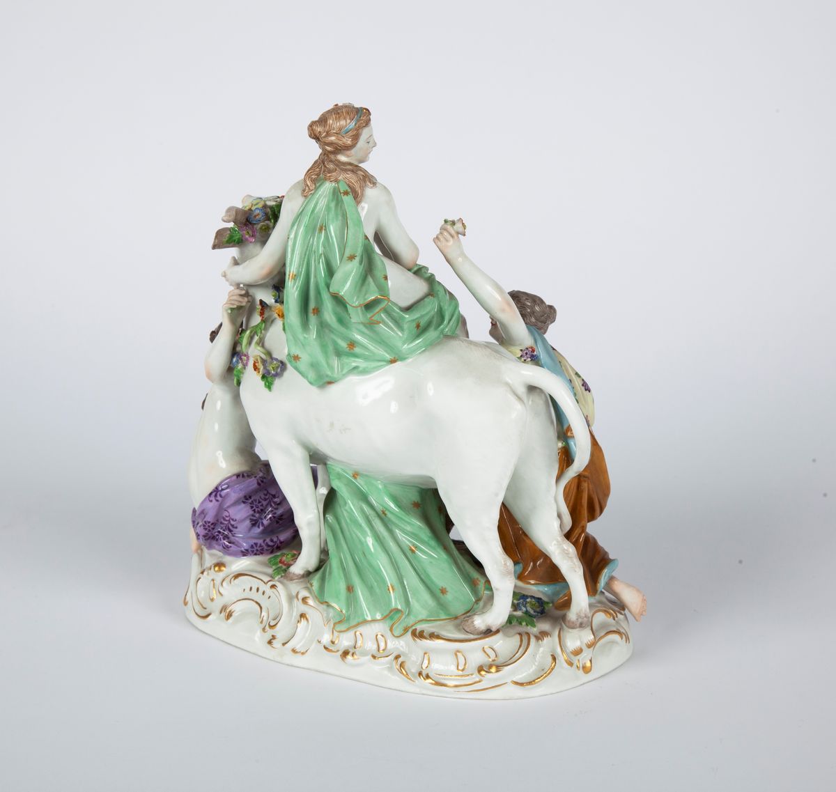 Gruppo in Porcellana Policroma, Meissen, Modello di Johann Joachim Kaendler, Seconda Metà del XIX...