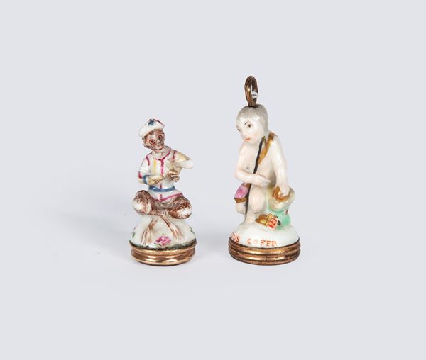 Due piccoli sigilli in porcellana e corniola, XVIII secolo
