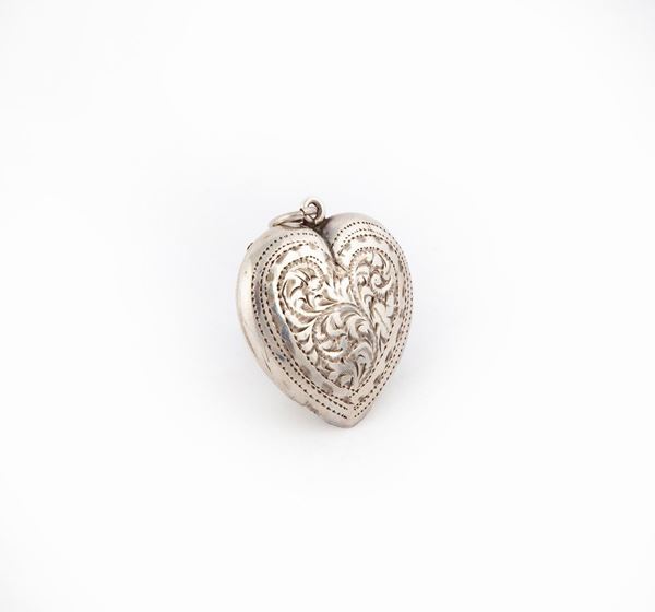 Pendente porta nei in argento a forma di cuore, Birmingham 1925
