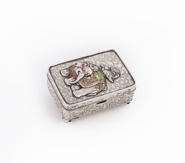 Scatola rettangolare in argento, Cina (?), inizi del XX secolo