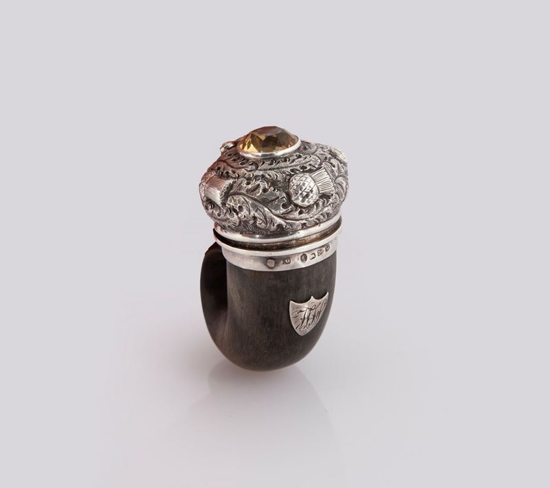 Snuff Mull in Corno di Capra Piegato a Fuoco e Argento, Chester 1886, Argentiere Non Interamente ...