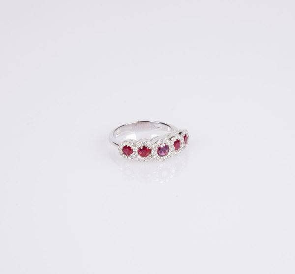 Anello in oro brillanti e rubini