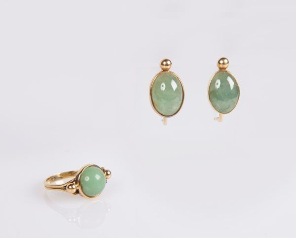 Parure anello e orecchini in giada e oro