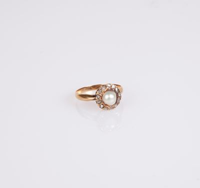 Anello Antico in Oro, Perla e Diamanti