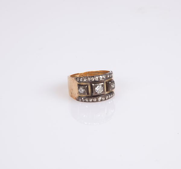 Anello antico a fascia in oro argento e diamanti