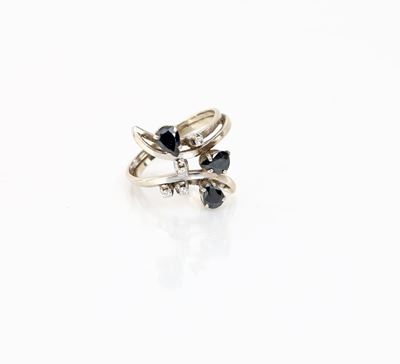Anello a Fiore in Oro, Zaffiri e Brillanti