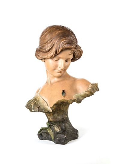 Busto di Donna in Terracotta Policroma