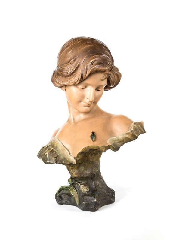 Busto di Donna in Terracotta Policroma