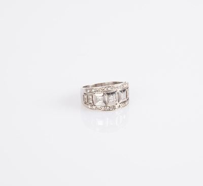Anello a Fascia in Oro e Diamanti