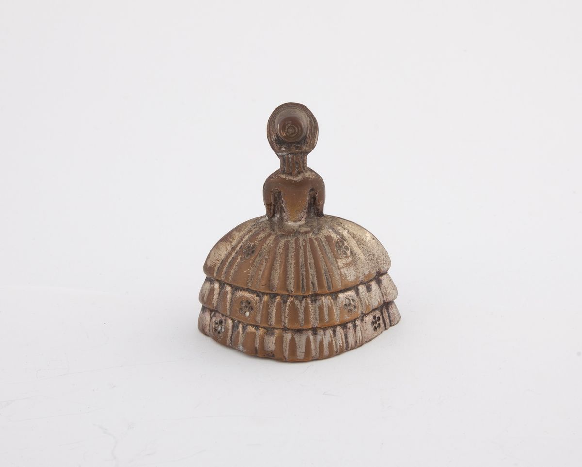Campanella in Ottone a Forma di Dama