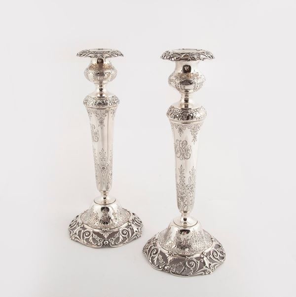 Coppia di candelieri in argento sterling, Gorham, epoca Liberty