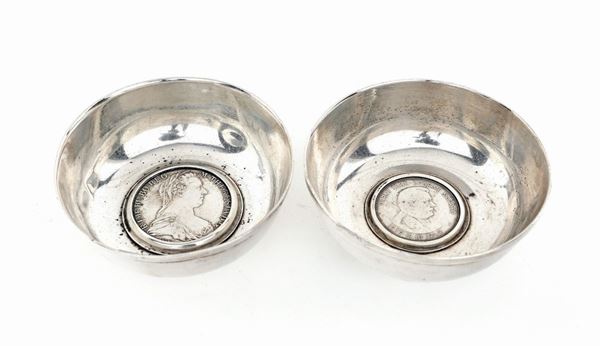Coppia di coppette in argento sterling, Massoni, Roma