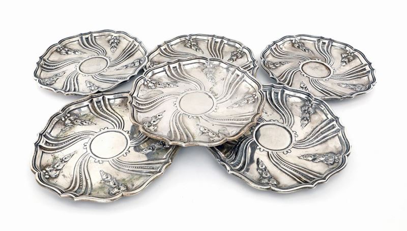 Sei Piatti in Argento, En Suite con le Coppette