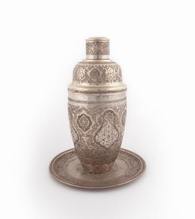 Shaker con Piatto in Argento a Basso Titolo, Manifattura Orientale