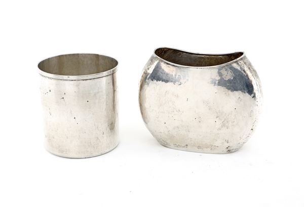 Piccolo vaso e bicchiere in argento