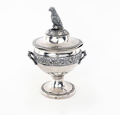 Antica Zuccheriera in Argento con Coperchio