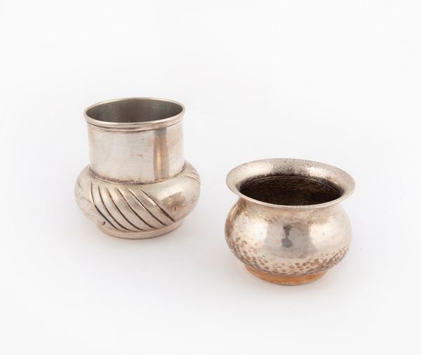 Vasetto e cache pot in argento