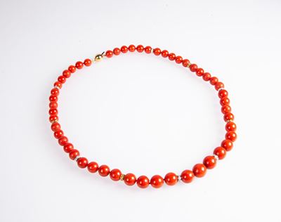 Collana in Corallo Rosso con Oro e Brillanti